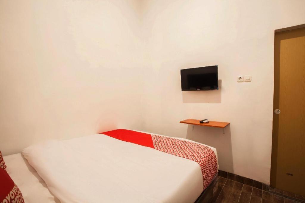 Oyo 2720 Sutomo Inn Medan Dış mekan fotoğraf