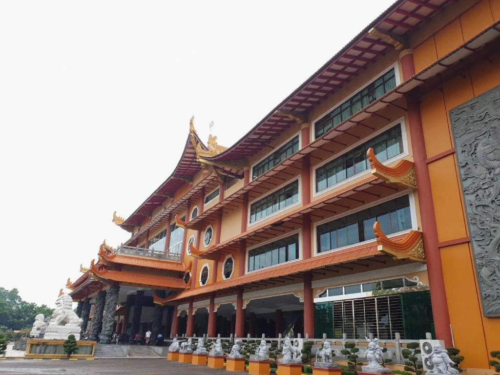 Oyo 2720 Sutomo Inn Medan Dış mekan fotoğraf