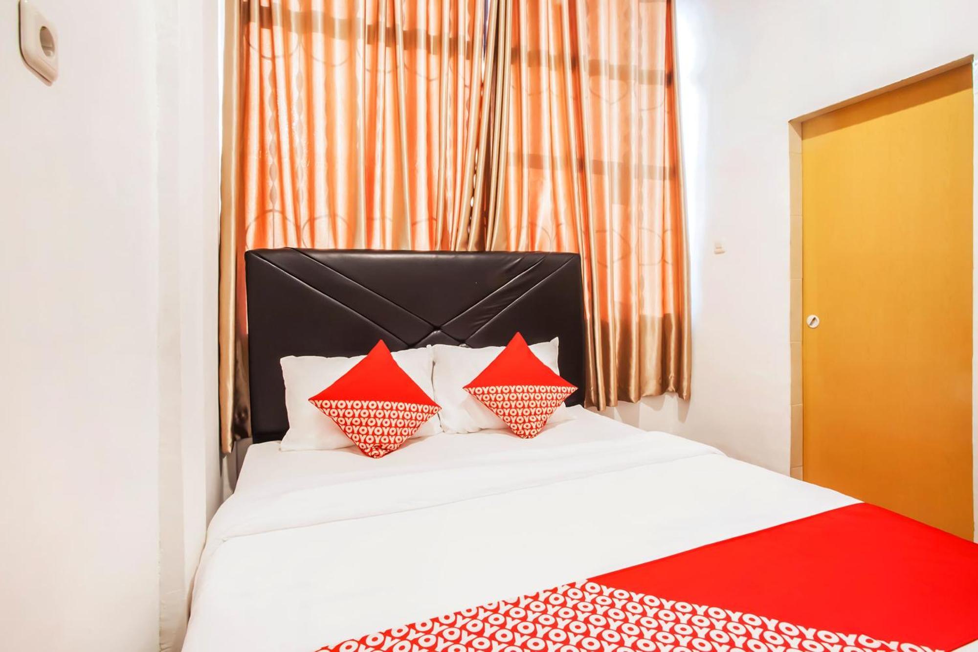Oyo 2720 Sutomo Inn Medan Dış mekan fotoğraf