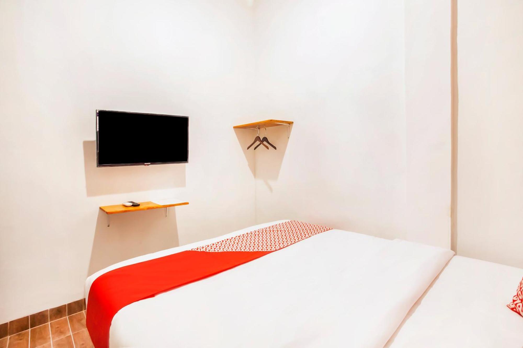 Oyo 2720 Sutomo Inn Medan Dış mekan fotoğraf