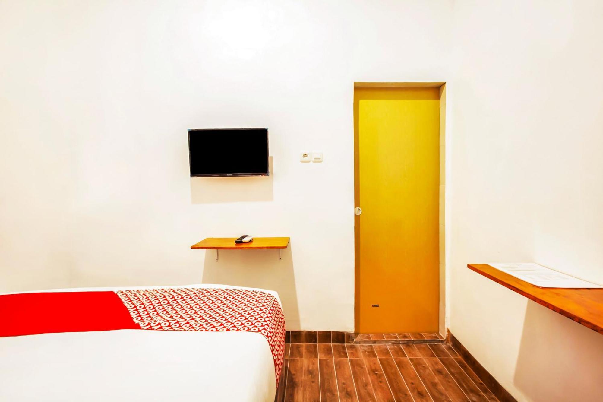 Oyo 2720 Sutomo Inn Medan Dış mekan fotoğraf