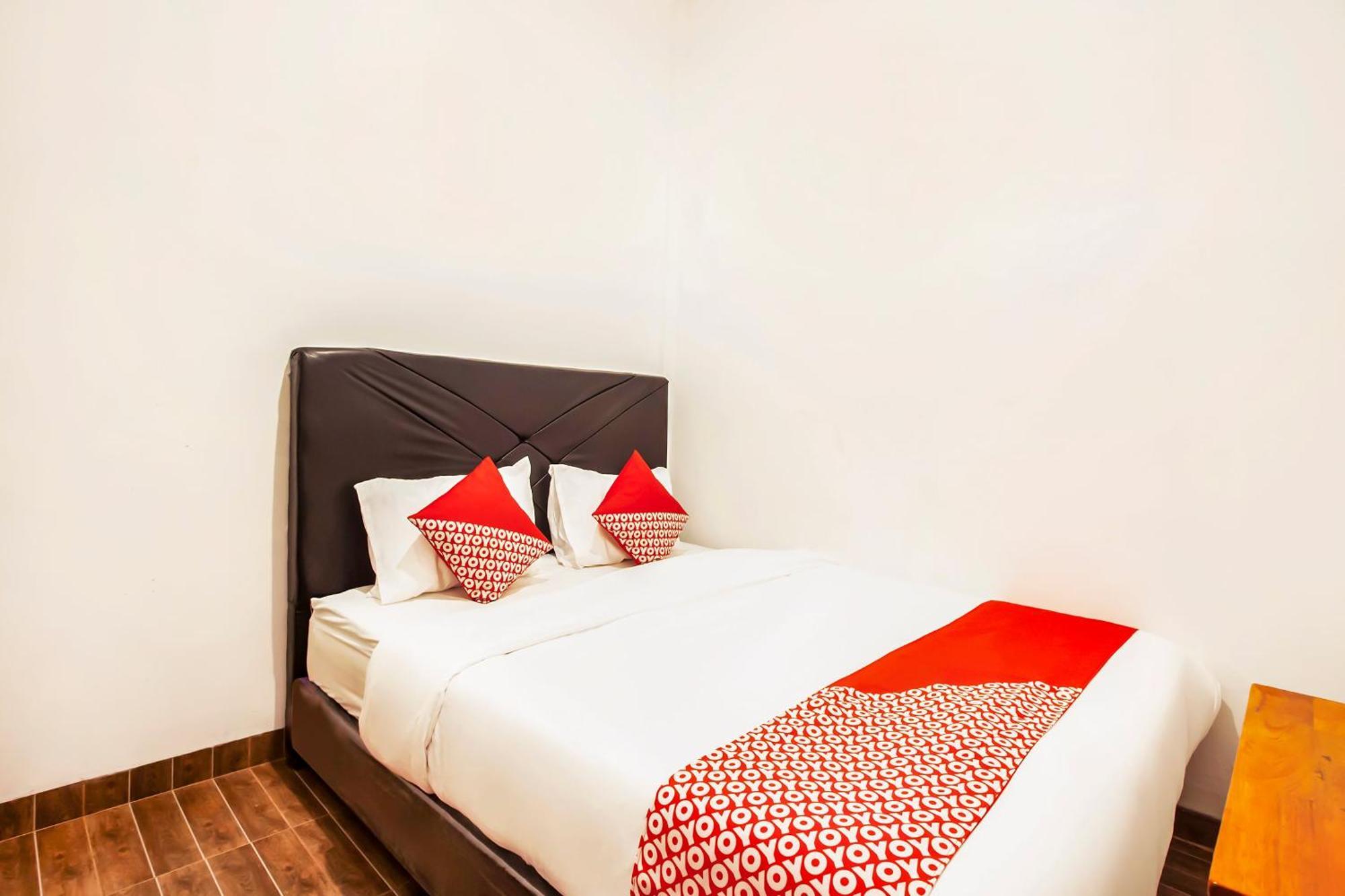 Oyo 2720 Sutomo Inn Medan Dış mekan fotoğraf