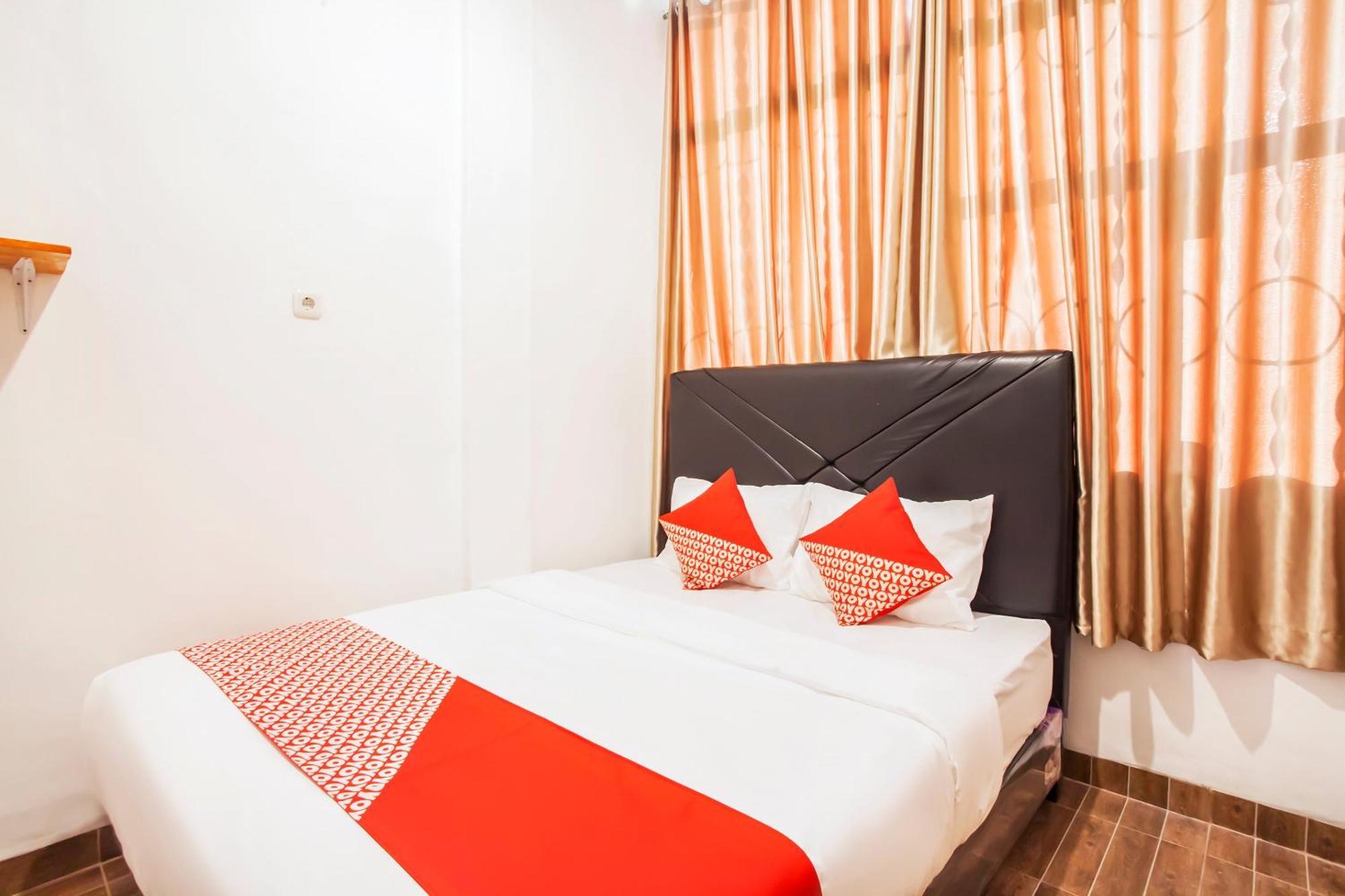 Oyo 2720 Sutomo Inn Medan Dış mekan fotoğraf