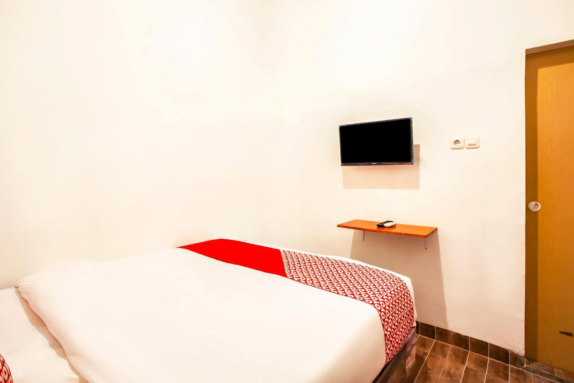 Oyo 2720 Sutomo Inn Medan Dış mekan fotoğraf