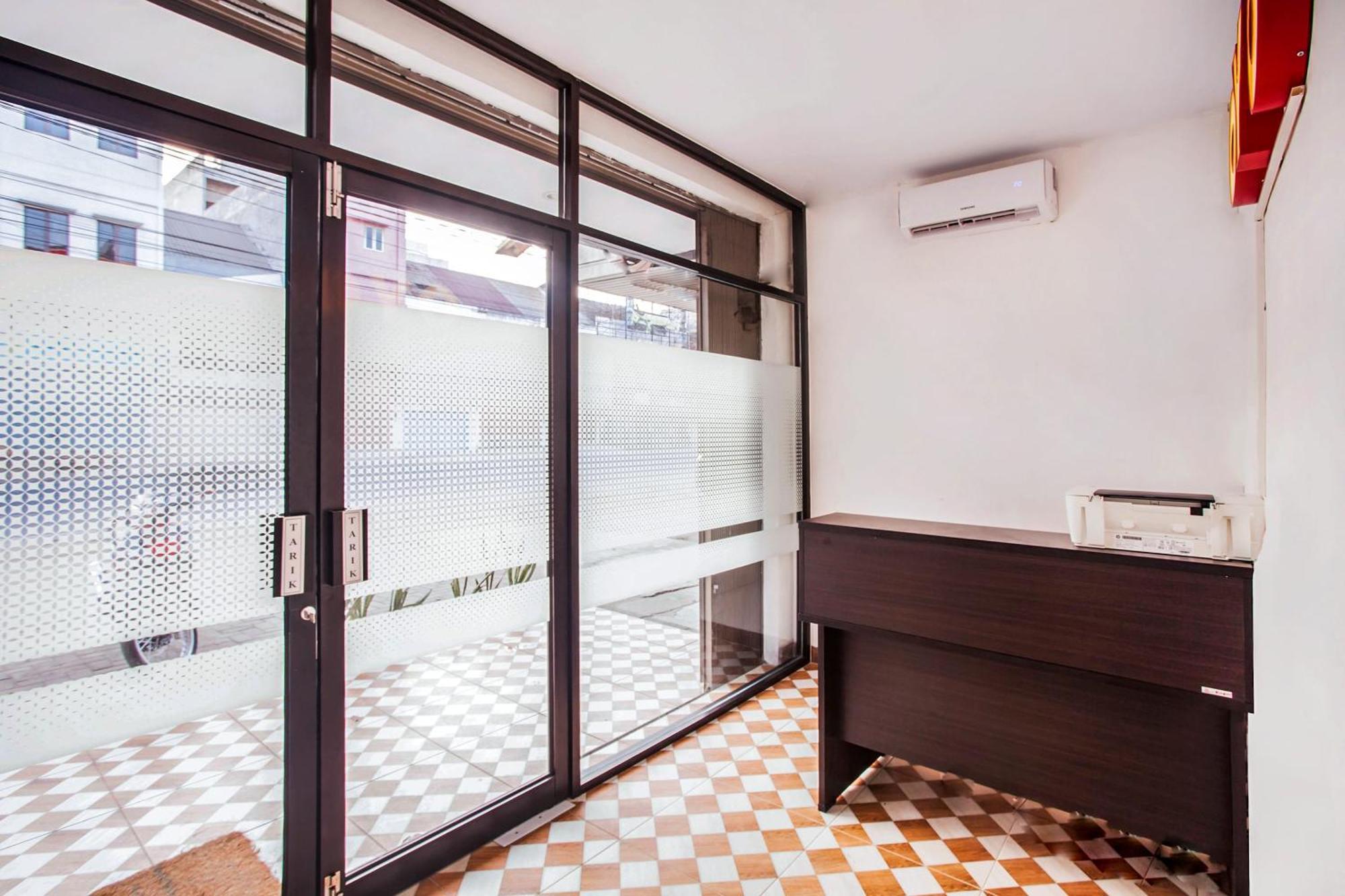 Oyo 2720 Sutomo Inn Medan Dış mekan fotoğraf