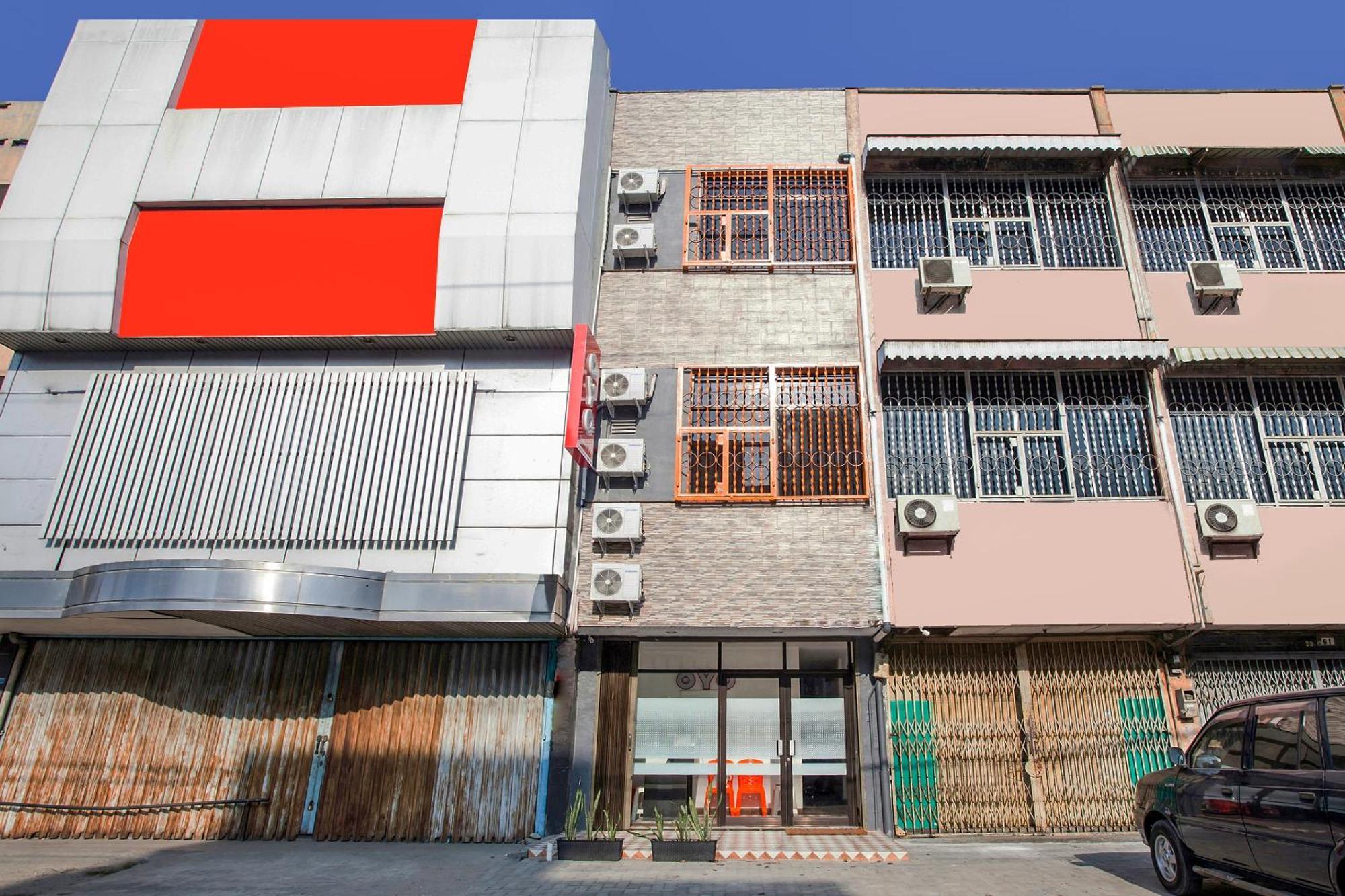 Oyo 2720 Sutomo Inn Medan Dış mekan fotoğraf